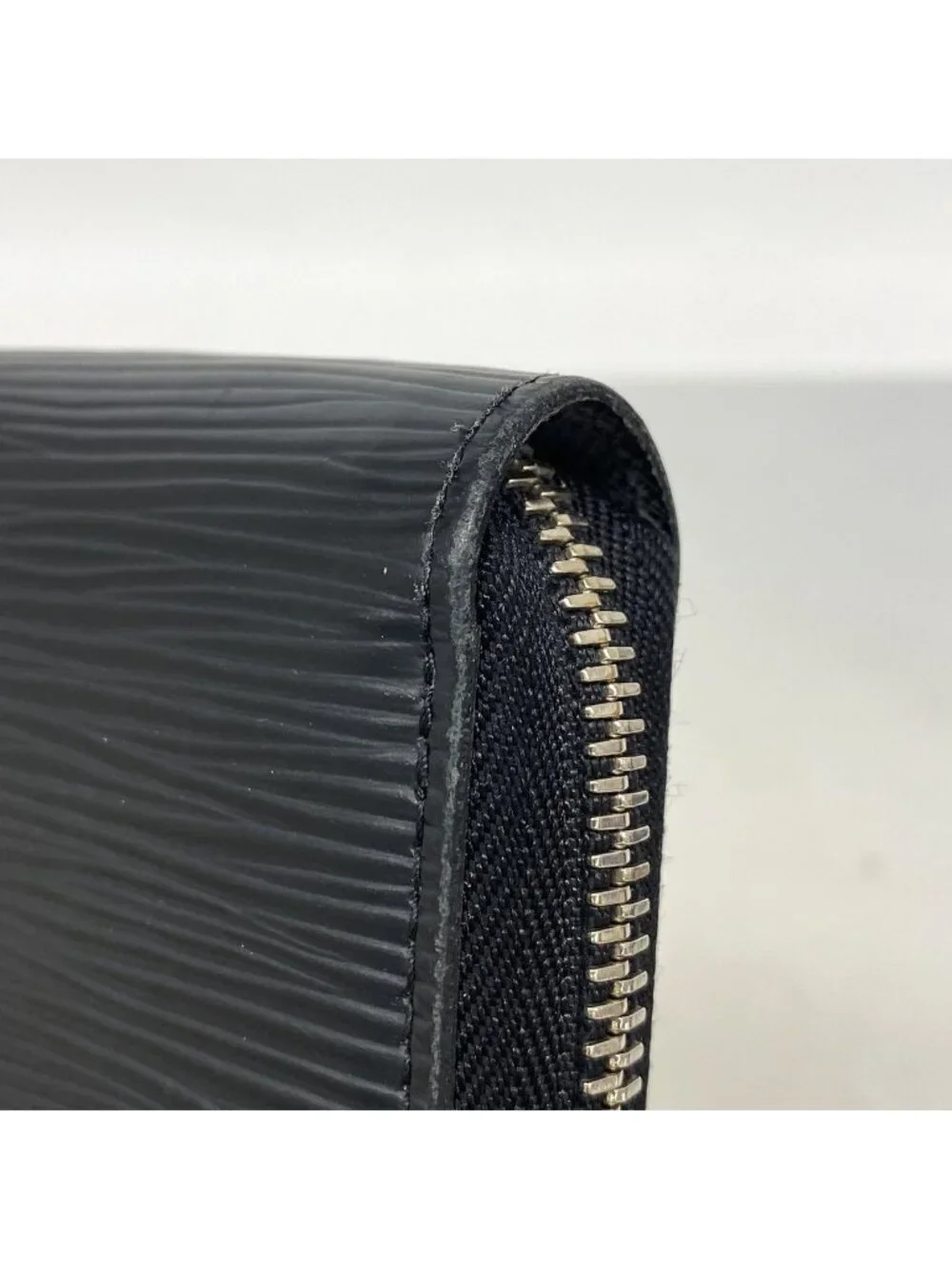 Louis Vuitton Wallet Epi Zippy Noir